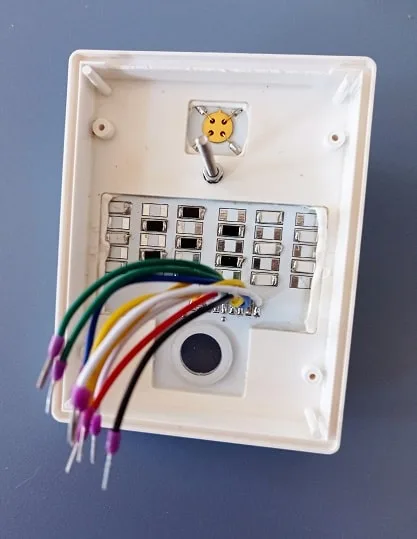 Tapa para AAG CloudWatcher con sensores