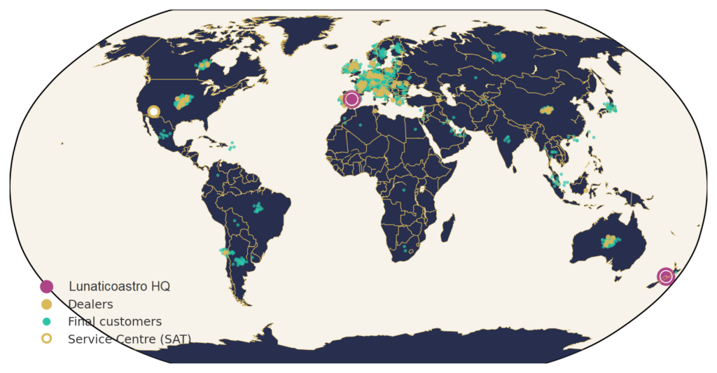 Mapa mundial que muestra la presencia global de Lunático, incluidos clientes, distribuidores y sedes en España y Nueva Zelanda. Vista desde Europa.