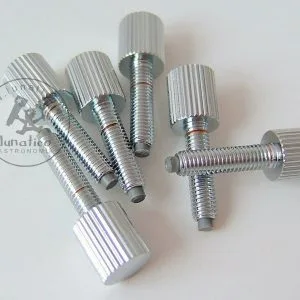 Tornillos con punta de nylon M5x20
